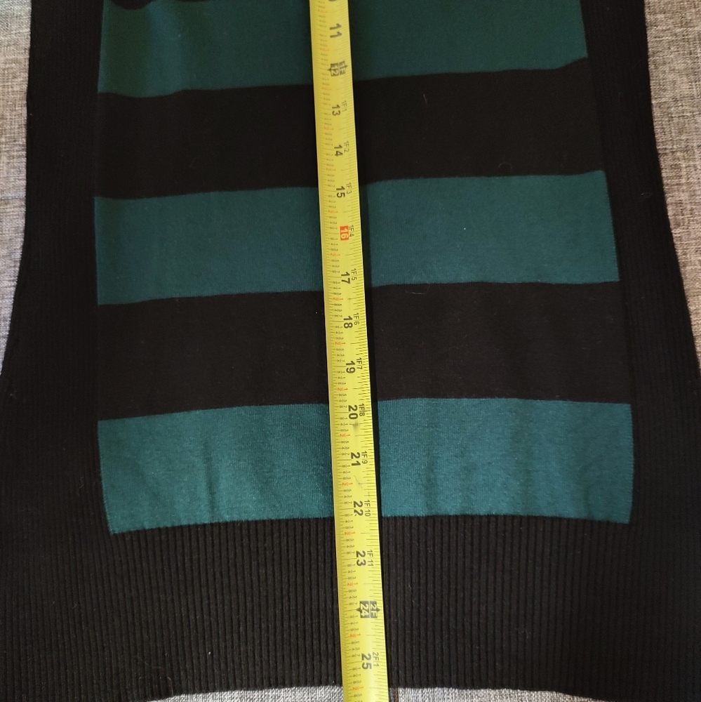 Style &Co. Midnight green black stripe v-neck sweater. Medium. - Picture 3 of 9